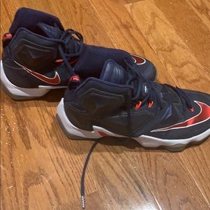 Nike Lebron XIII basketball shoes